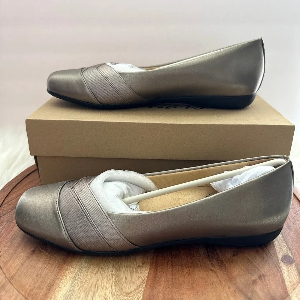 Trotters Stella Pewter Metallic Women Flats Shoes T2374-033 Size 11 N -New W/Box